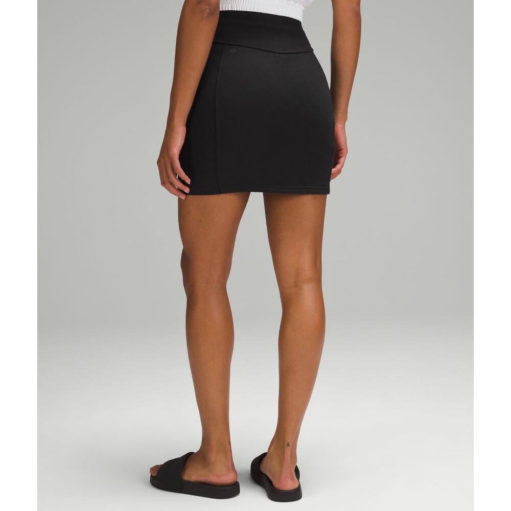 Lululemon Scuba HR Black Mini Skirt - Picture 3 of 7